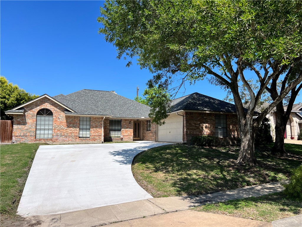 Megal Dr, Corpus Christi, TX 78413
