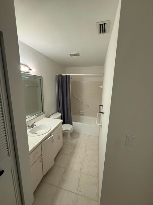 c-2-5795 La Pinata Blvd, Greenacres, FL, 33463-1881 | Card Image