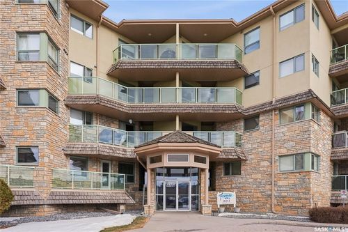 102-2213 Adelaide St E, Saskatoon, SK, S7J0J6 | Card Image