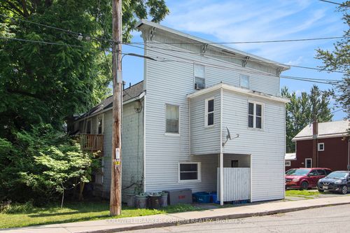 73 King St, North Dundas, ON, K0C1H0 | Card Image