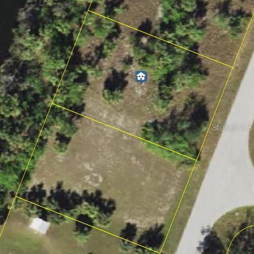 561 Pembroke Dr, Port Charlotte, FL, 33954-1374 | Card Image