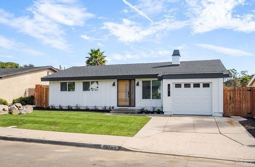 13411 Silver Lake Dr, Poway, CA, 92064-3714 | Card Image