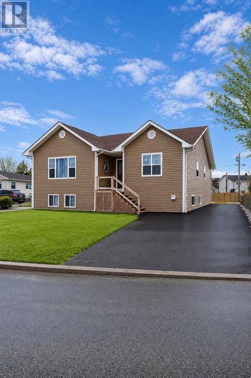 37 White'S Rd, Carbonear, NL, A1Y1A4 | Card Image