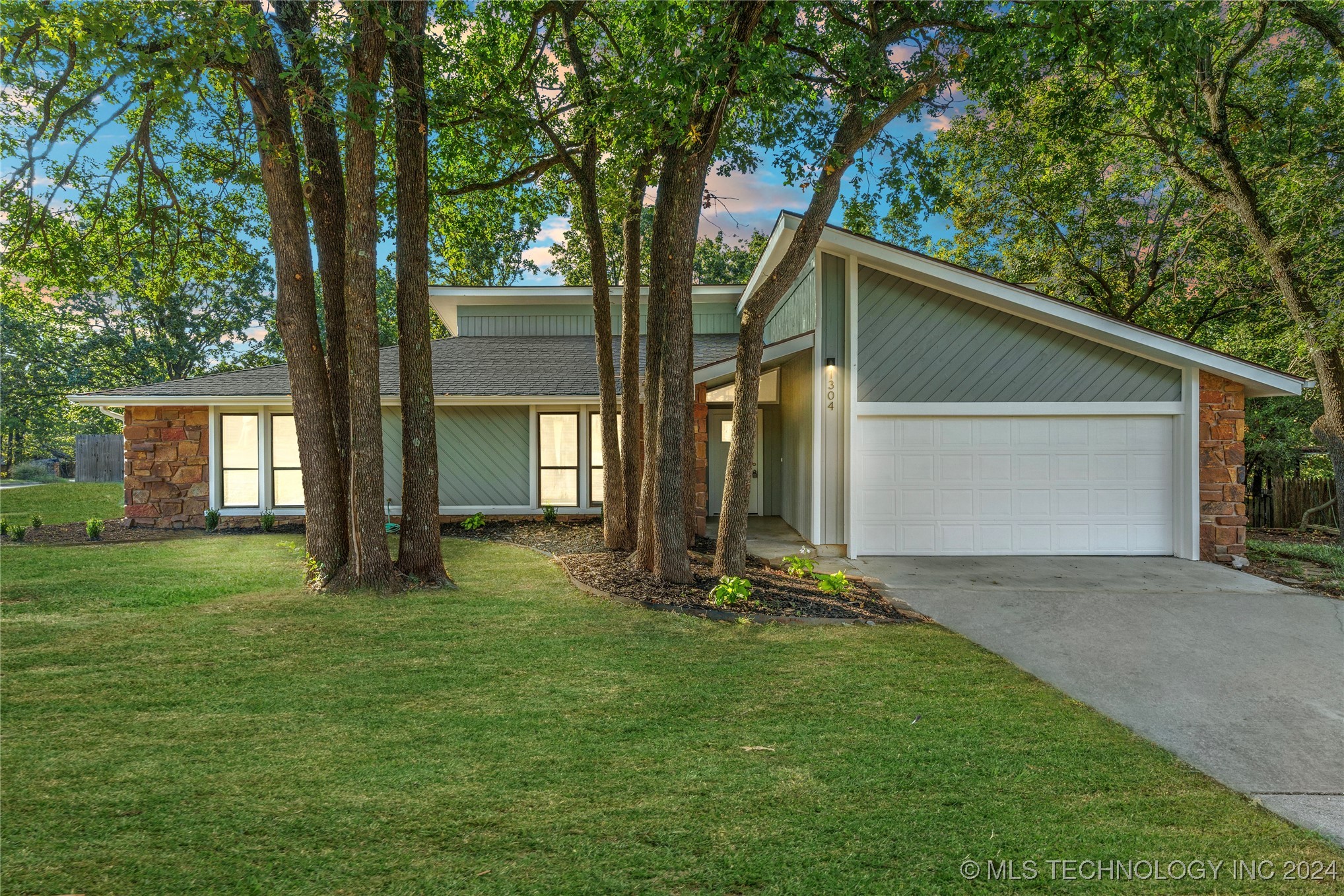 Xyler St, Tulsa, OK 74127