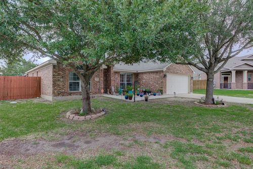 700 Indian Blanket, Lockhart, TX, 78644-3091 | Card Image