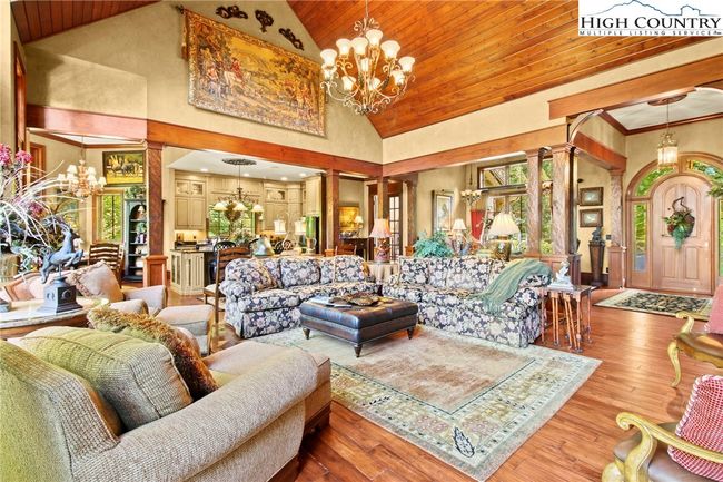 285 Wetherley, House other with 4 bedrooms, 6 bathrooms and null parking in Boone NC | Image 8