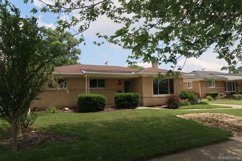 28242 Aline Dr, Warren, MI, 48093-2648 | Card Image
