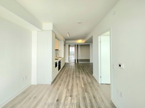 7208-138 Downes St, Toronto, ON, M5E0E4 | Card Image