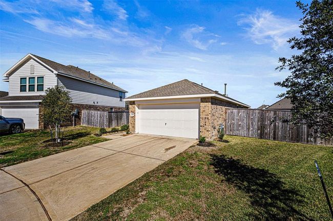 Garage Entry | Image 4