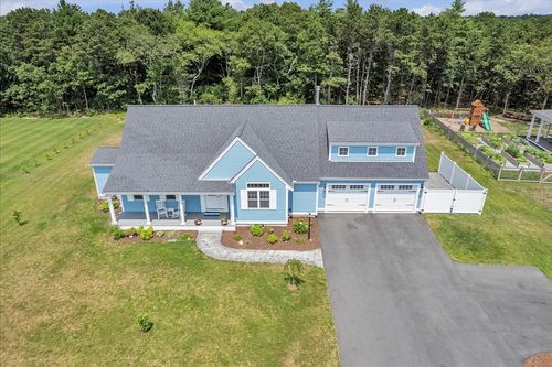 8 E Falmouth Hwy, East Falmouth, MA, 02536 | Card Image