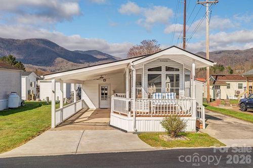 78 Strollers Ln, Waynesville, NC, 28785-7655 | Card Image
