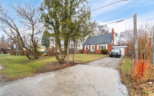 2015 Stanfield Rd, Mississauga, ON, L4Y1R2 | Card Image
