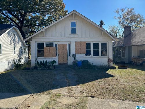 4037 43rd Ave N, Birmingham, AL, 35217-3842 | Card Image