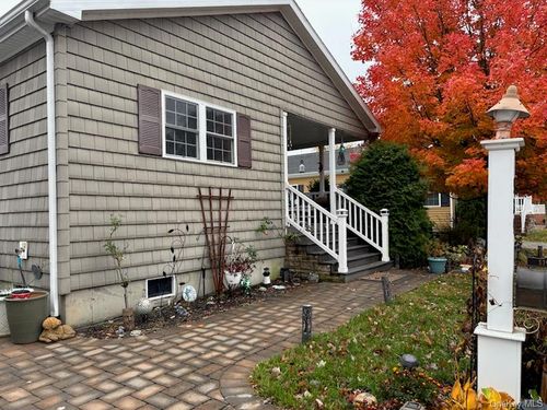 unit-539-1661 Old Country Rd, Riverhead, NY, 11901-4448 | Card Image