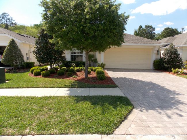 9092 Sweet Tree Trail, House other with 3 bedrooms, 2 bathrooms and null parking in Jacksonville FL | Image 1