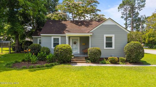 1515 Mcarthur Ave, New Bern, NC, 28560-4624 | Card Image