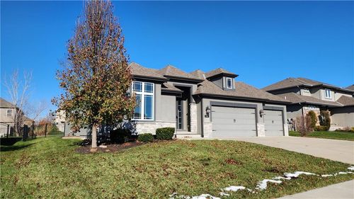 8140 Nw 90th St, Kansas City, MO, 64153-7814 | Card Image