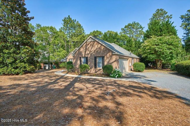 6 Elmhurst Pl, House other with 3 bedrooms, 2 bathrooms and 2 parking in Pinehurst NC | Image 5