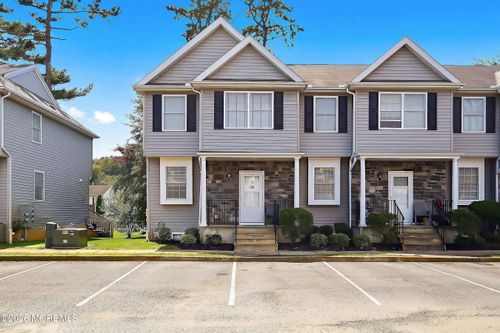 10 Rivka Ln, Lakewood, NJ, 08701-4329 | Card Image
