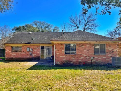 13442 Bridgewalk Ln, Houston, TX, 77041-5890 | Card Image