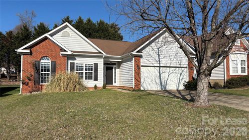 12045 Evergreen Hollow Dr, Charlotte, NC, 28269-5113 | Card Image