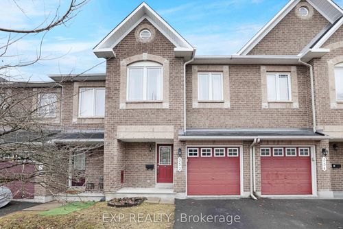 352 Forestbrook Street, Kanata, ON, K2K0B8 | Card Image