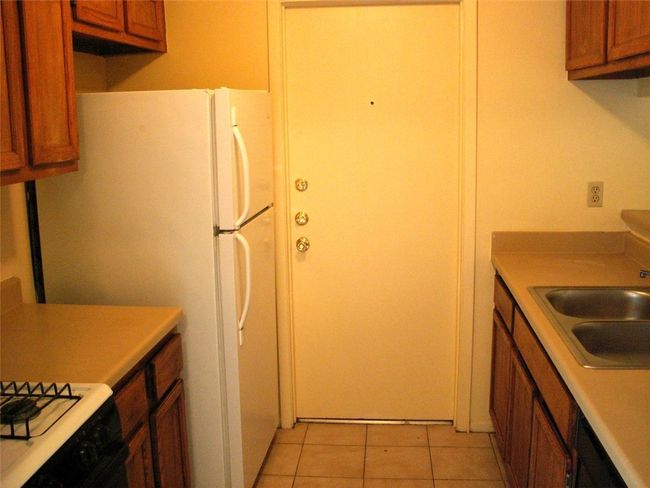 A - 2002 Leeann Dr, Home with 2 bedrooms, 1 bathrooms and 1 parking in Austin TX | Image 6
