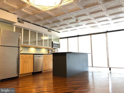 apt-4-126 Market St, PHILADELPHIA, PA, 19106-3093 | Card Image