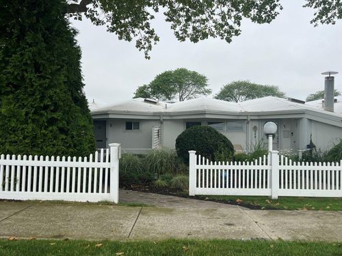 apt-8u-35 Library Ave, Westhampton Beach, NY, 11978-2647 | Card Image
