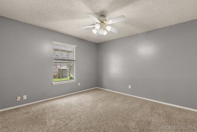 9528 S 93 Rd East Ave, House other with 5 bedrooms, 3 bathrooms and null parking in Tulsa OK | Image 38