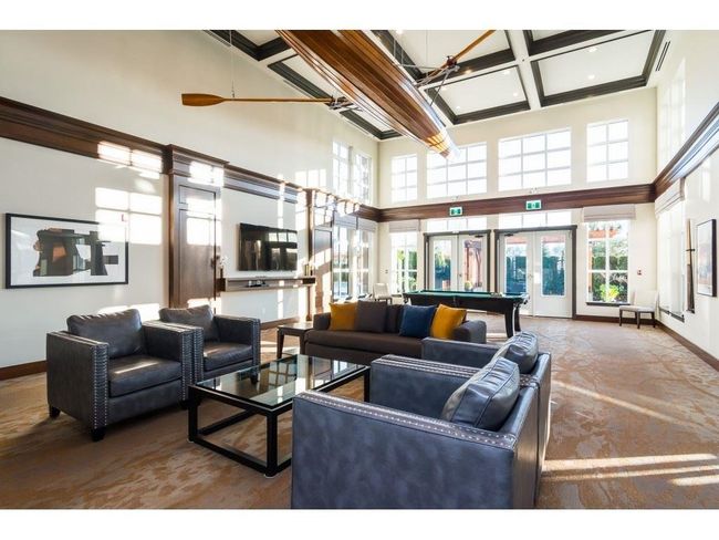 View of building lobby | Image 21
