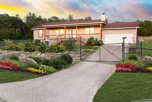 2630 Rocky Ridge Loop, Canyon Lake, TX, 78133-2035 | Card Image