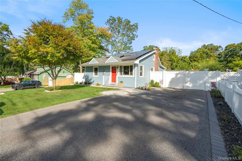 25 Begonia Rd, Rocky Point, NY, 11778-9535 | Card Image