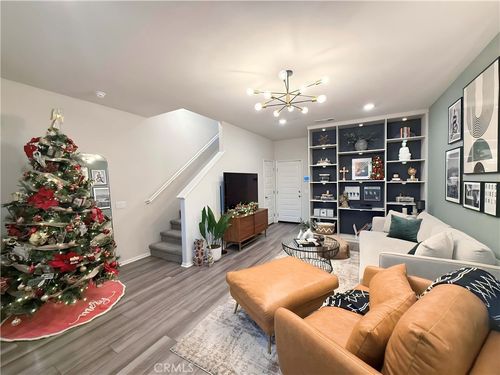 1752 Cayton Loop, West Covina, CA, 91790-2742 | Card Image