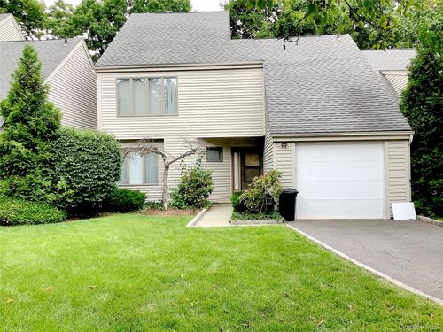 15 Evon Ct, Scarsdale, NY, 10583-5549 | Card Image