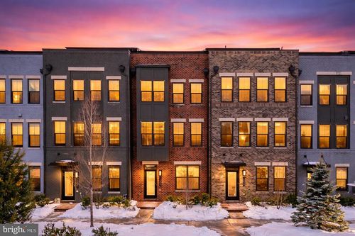 13039 Hattontown Sq, HERNDON, VA, 20171-6296 | Card Image