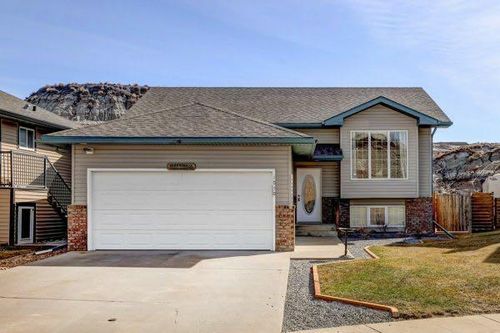 1030 1 St Sw, Drumheller, AB, T0J0Y6 | Card Image