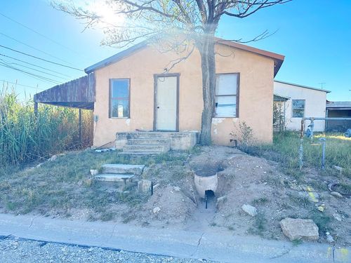 1104 E 6th St, Big Spring, TX, 79720-3227 | Card Image