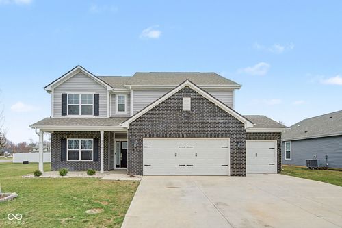 379 Oakswept Way, Greenfield, IN, 46140-4021 | Card Image