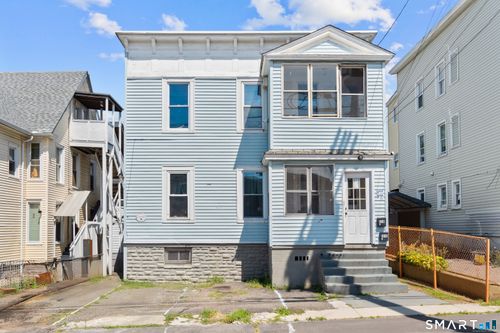 318 Center St, Bridgeport, CT, 06604-3230 | Card Image