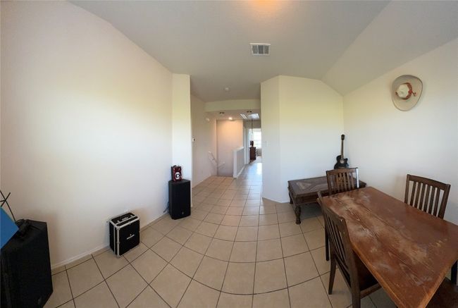 37E - 352 Circle Way, House other with 3 bedrooms, 3 bathrooms and 2 parking in Jarrell TX | Image 16
