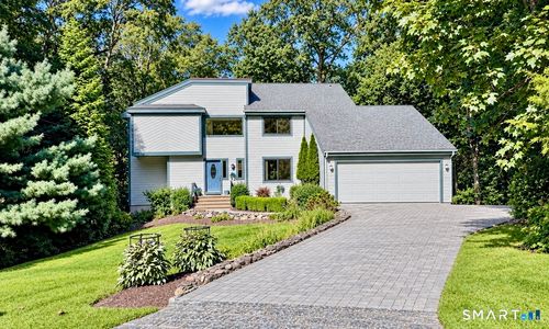 236 Tanglewood Cir, Milford, CT, 06461-1664 | Card Image