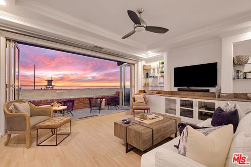 2400 W Oceanfront, Newport Beach, CA, 92663 | Card Image