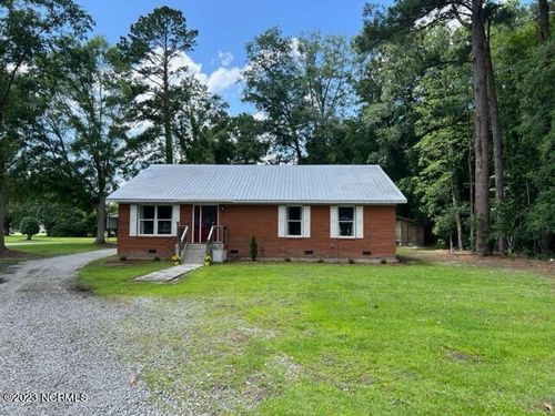 210 First Ave, New Bern, NC, 28560-2827 | Card Image