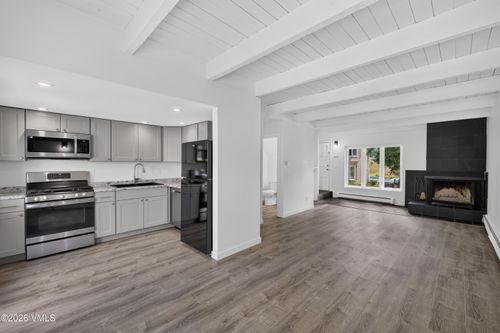 8-2195 Chamonix Ln, Vail, CO, 81657-3940 | Card Image
