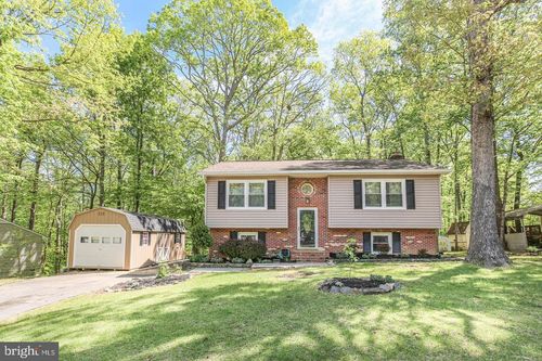 704 Candle Ridge Ct, FREDERICKSBURG, VA, 22407-1491 | Card Image
