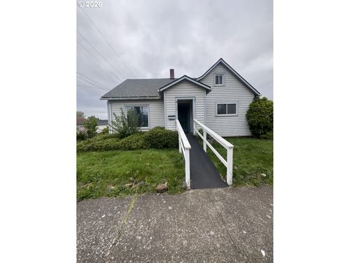 1301 Ne Irvine St, McMinnville, OR, 97128-3641 | Card Image