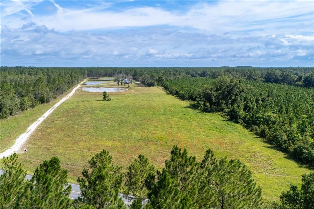 Land in Waycross