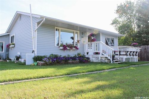 500 Kensington Ave, Bredenbury, SK, S0A0H0 | Card Image