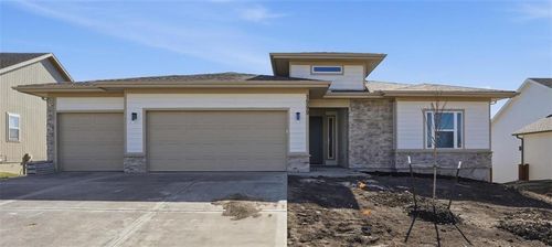 1599 Grayhawk Dr, Basehor, KS, 66007-1204 | Card Image